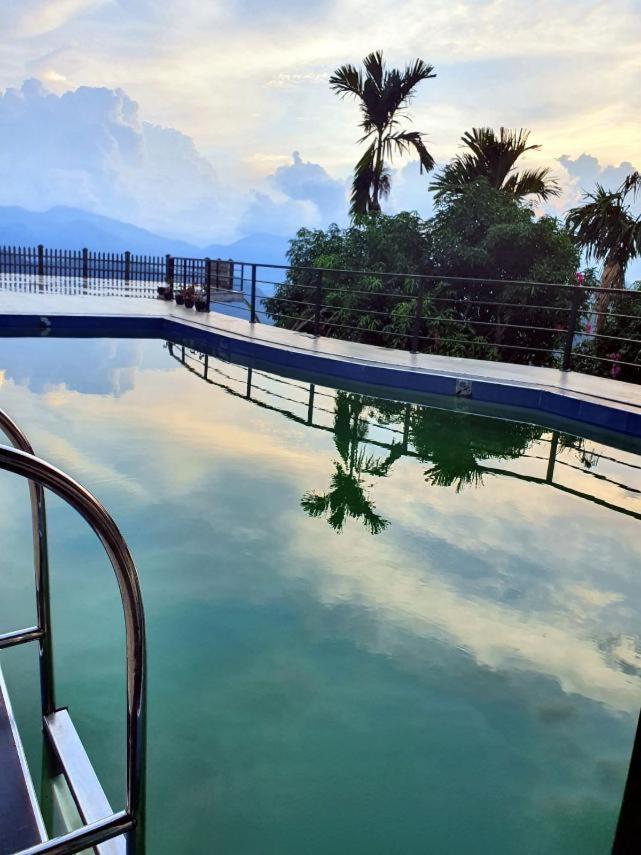 Serenity Valley Ambuluwawa Resort Kandy Exterior photo