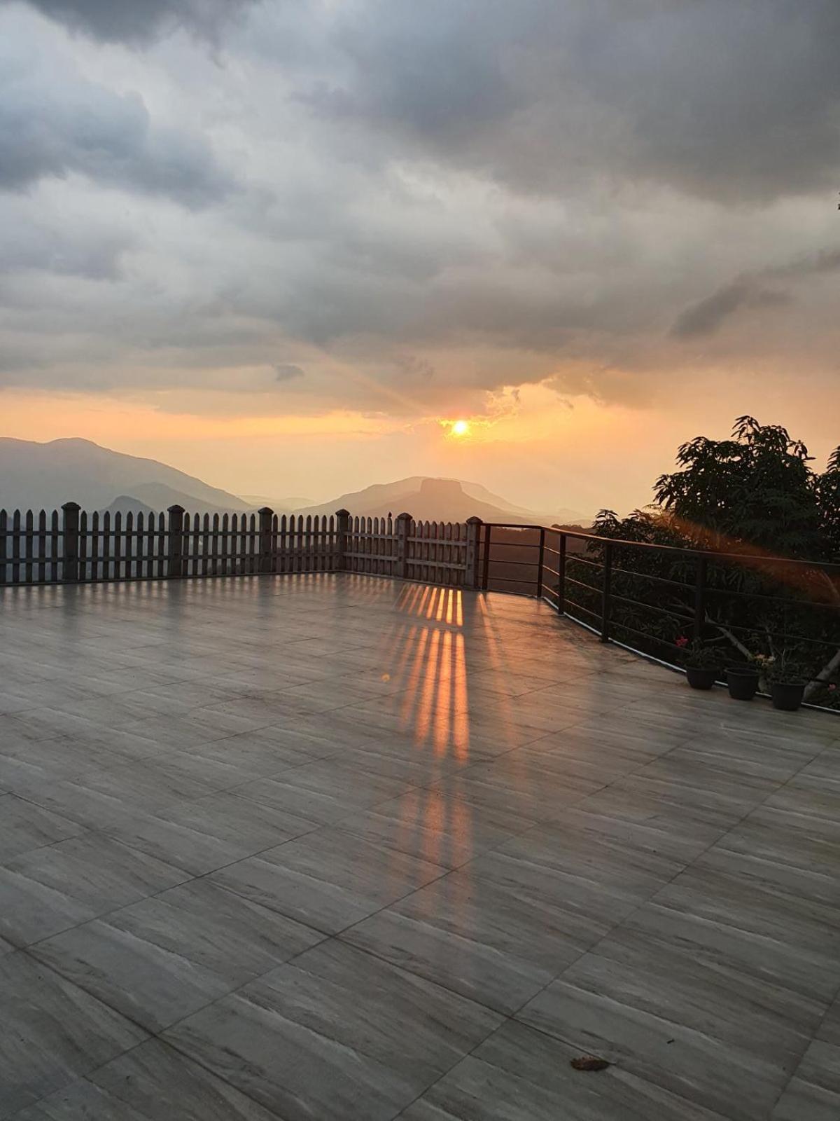 Serenity Valley Ambuluwawa Resort Kandy Exterior photo